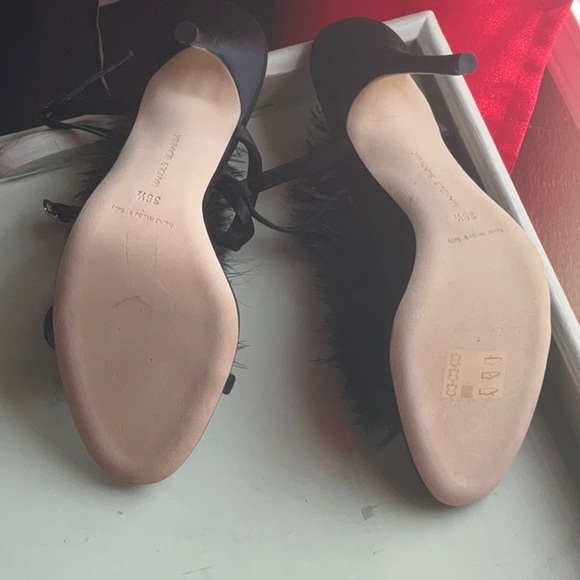 Manolo Blahnik Eila Ostrich Stilettos NEW - Picture 4 of 5